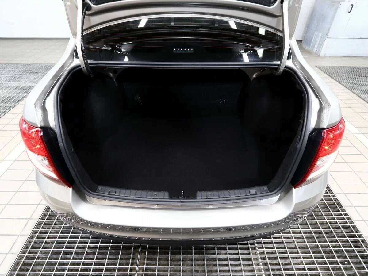 Купить Lada (ВАЗ) Granta с пробегом. Фото: #4