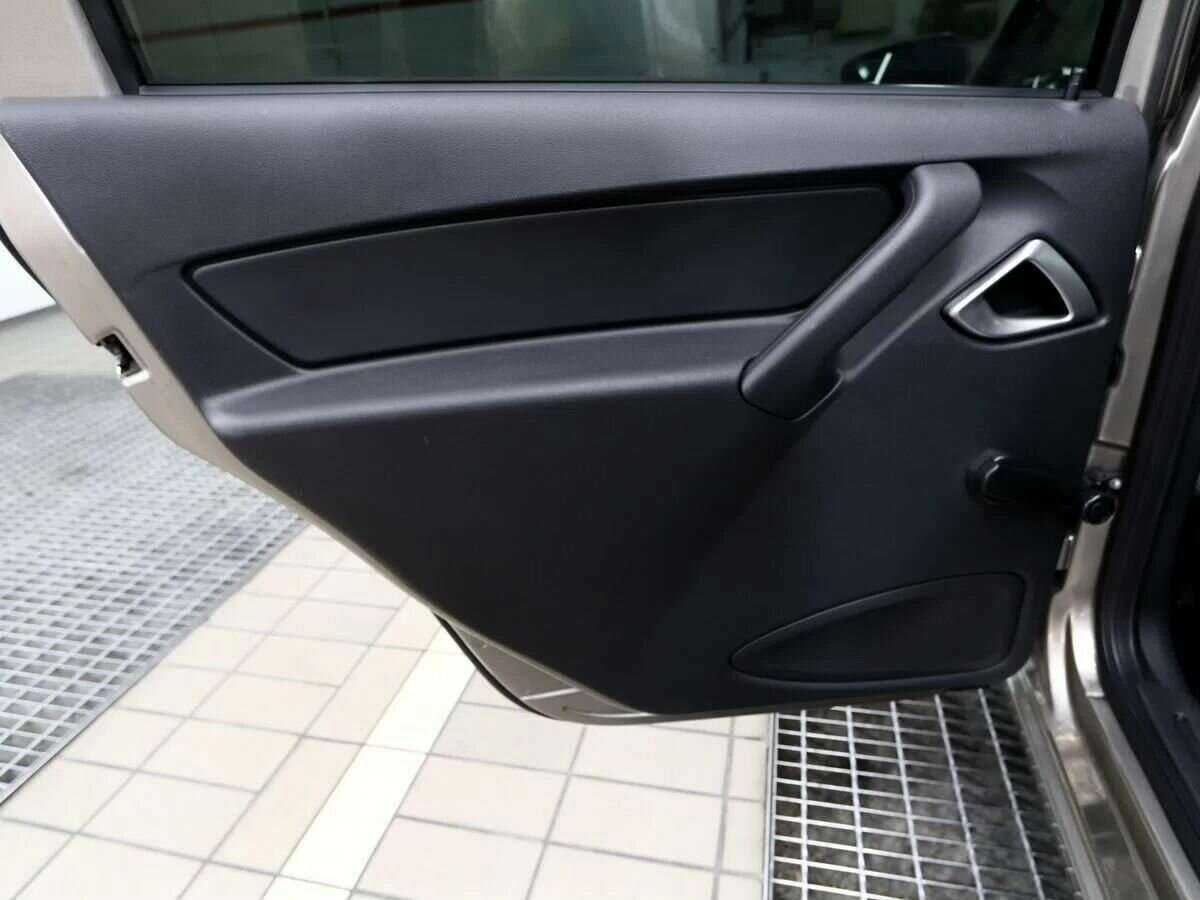 Купить Lada (ВАЗ) Granta с пробегом. Фото: #11