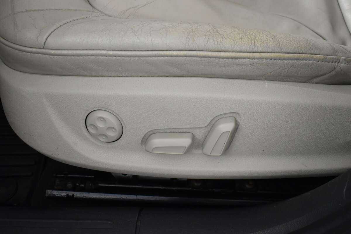 Купить Audi A4 с пробегом. Фото: #9