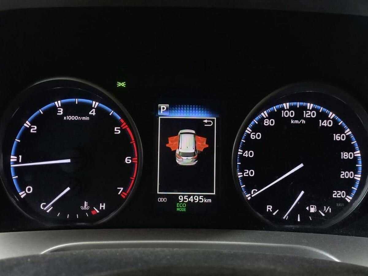 Купить Toyota RAV4 с пробегом. Фото: #11