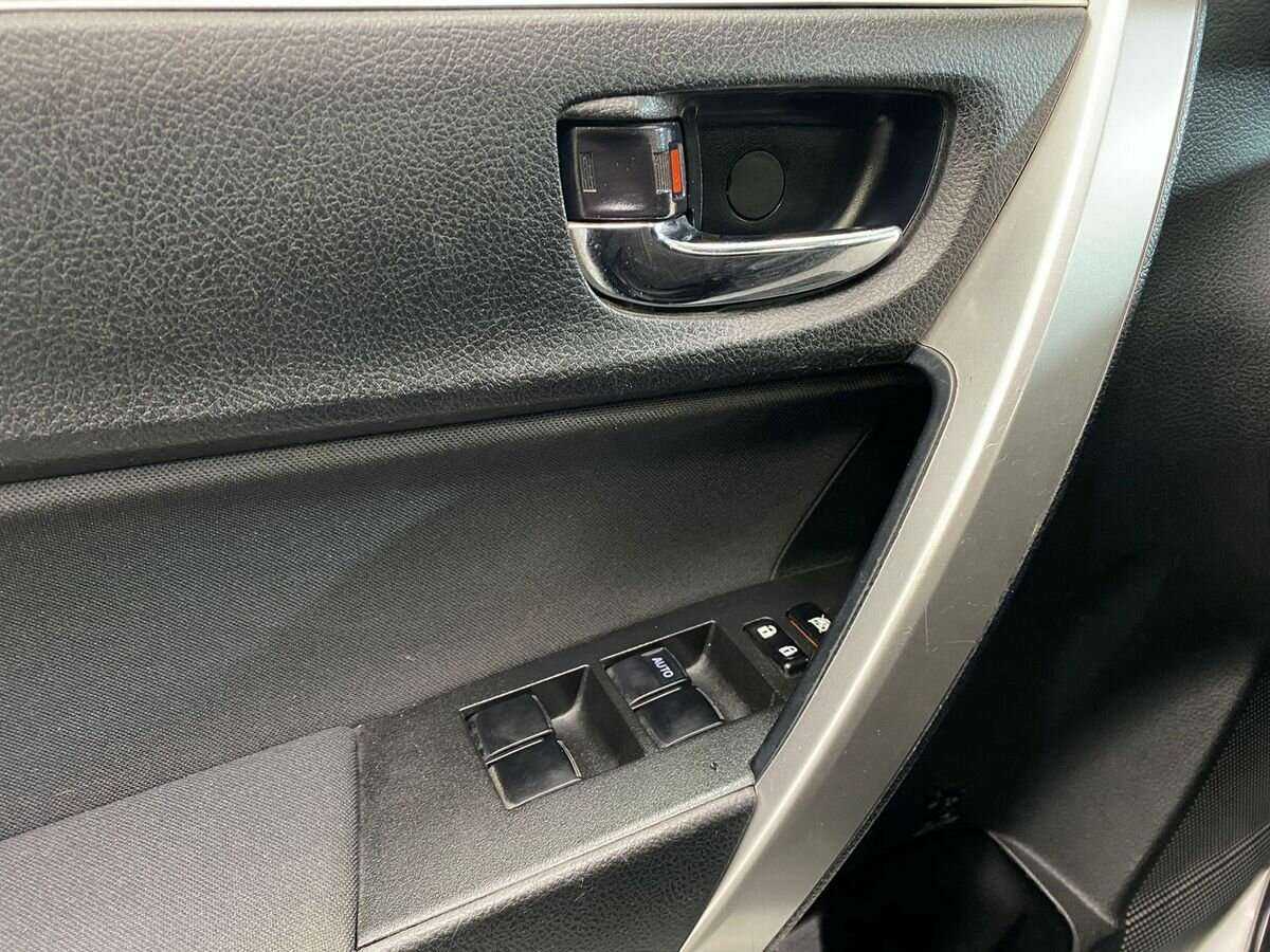 Купить Toyota Corolla с пробегом. Фото: #15