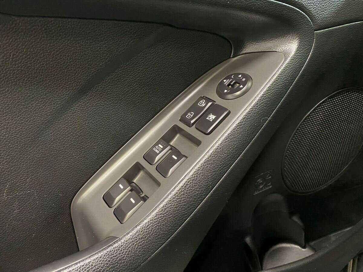 Купить Kia Cerato с пробегом. Фото: #17