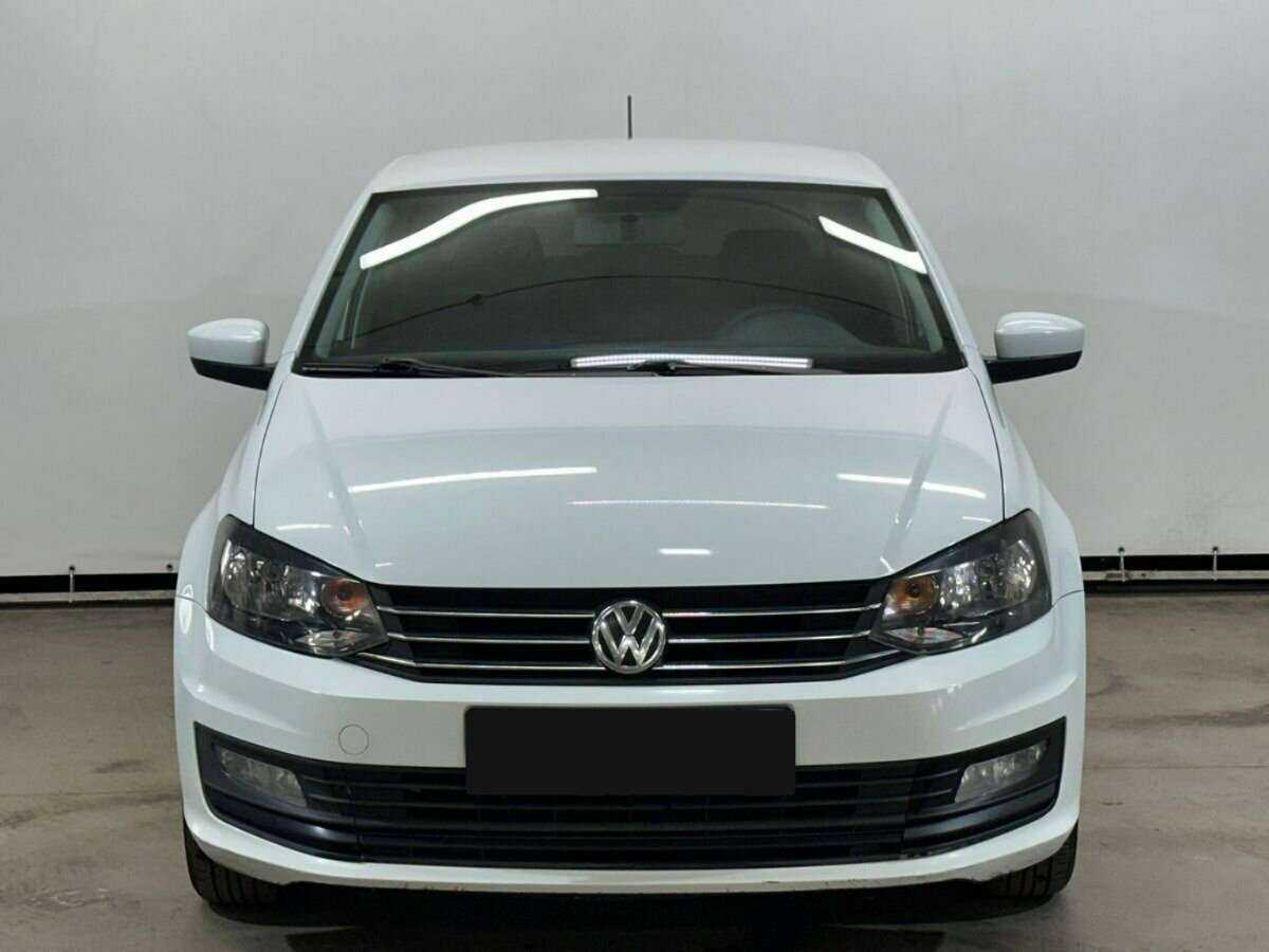 Купить Volkswagen Polo с пробегом. Фото: #1