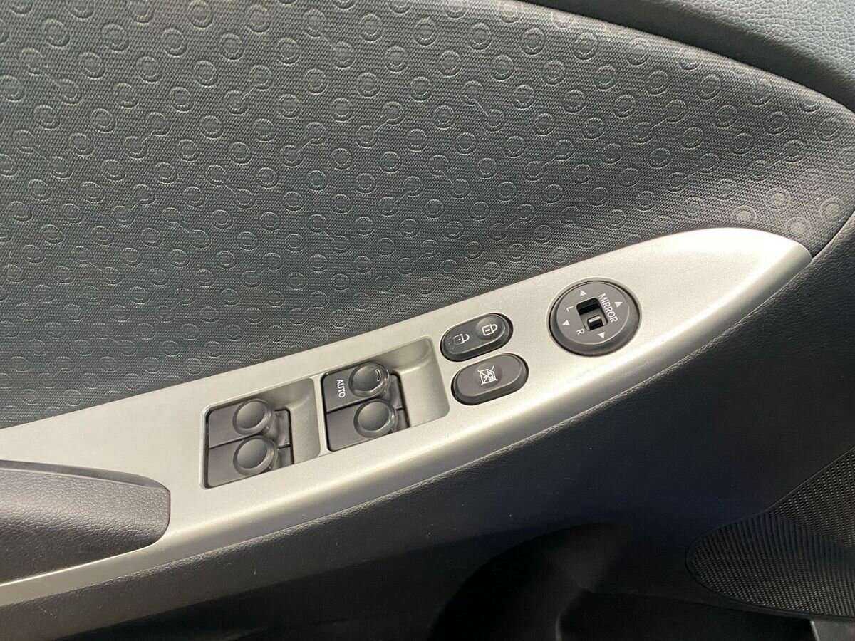 Купить Hyundai Solaris с пробегом. Фото: #16