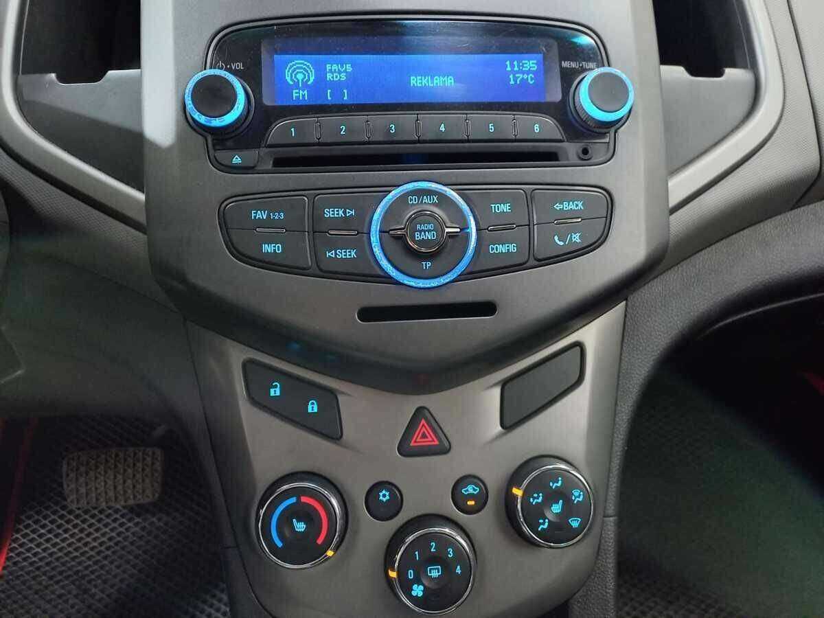 Купить Chevrolet Aveo с пробегом. Фото: #11