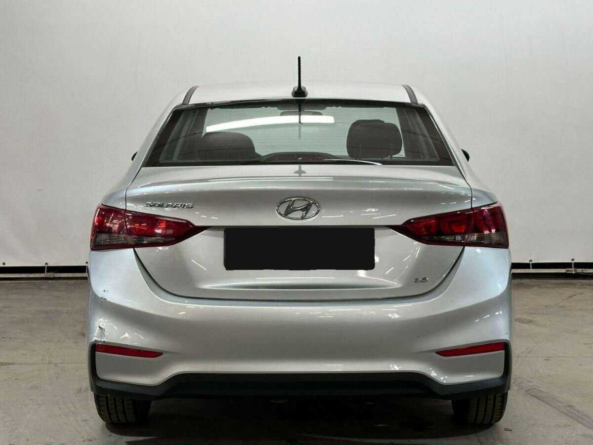 Купить Hyundai Solaris с пробегом. Фото: #5