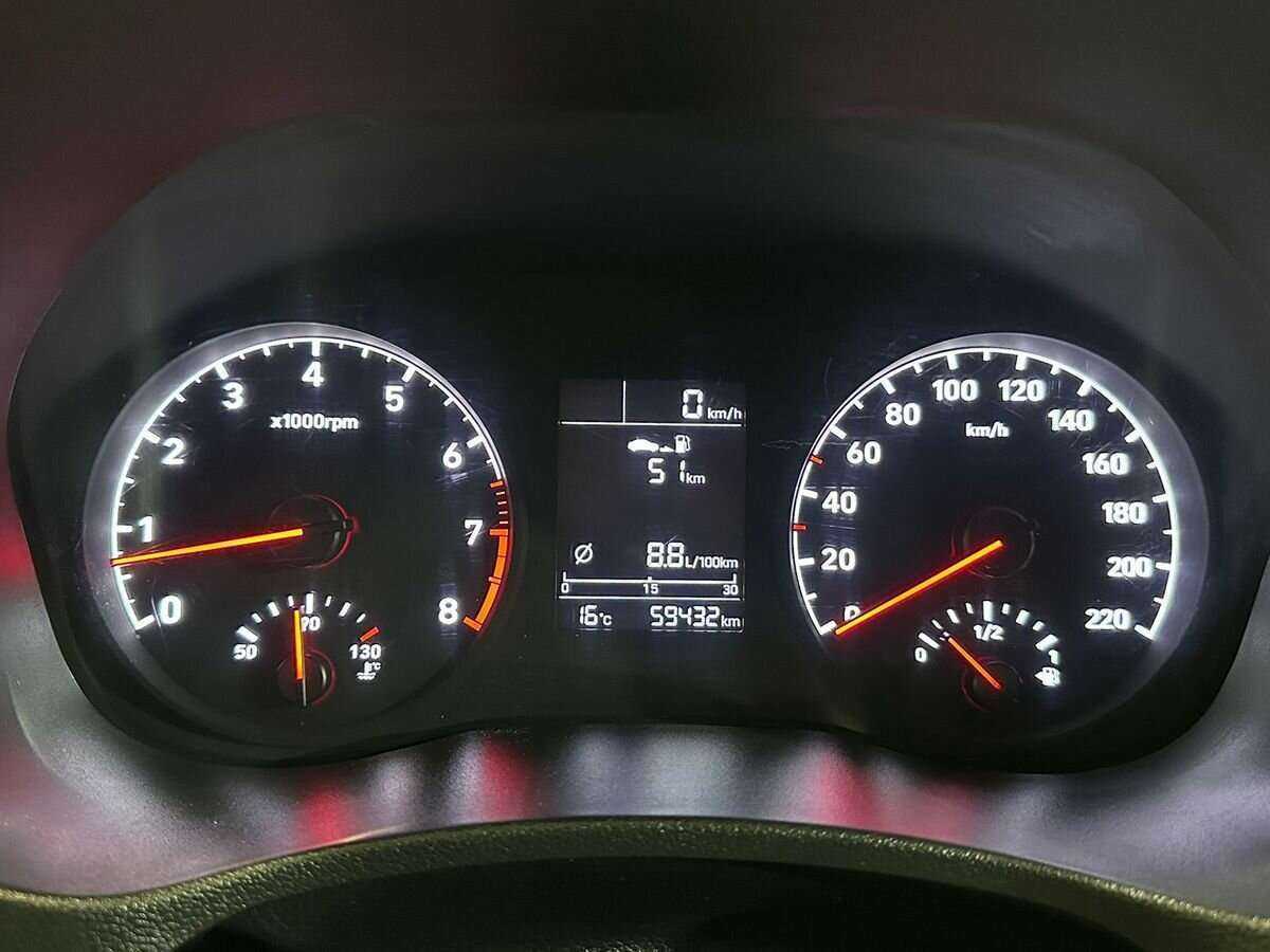 Купить Hyundai Solaris с пробегом. Фото: #11