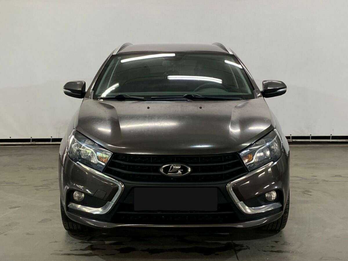 Купить Lada (ВАЗ) Vesta с пробегом. Фото: #1