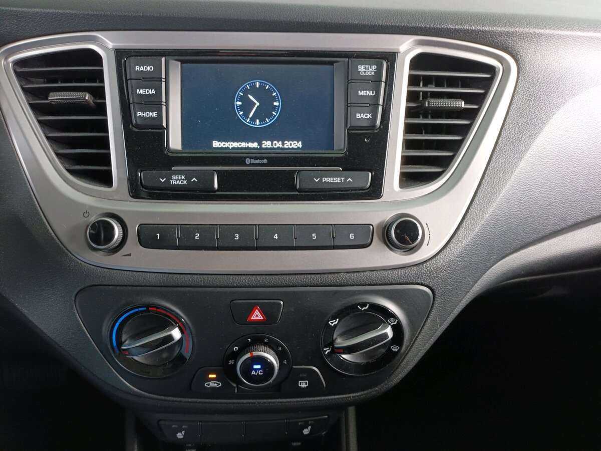 Купить Hyundai Solaris с пробегом. Фото: #15