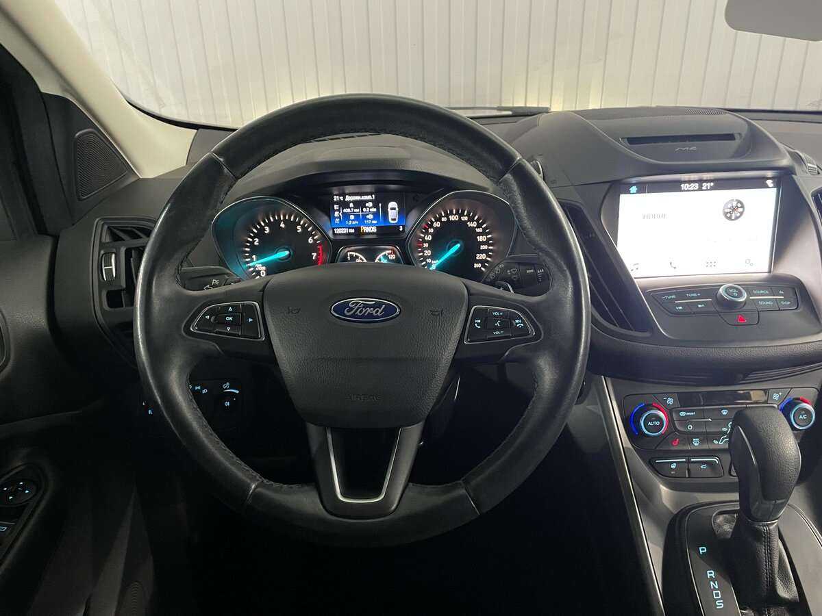 Купить Ford Kuga с пробегом. Фото: #9
