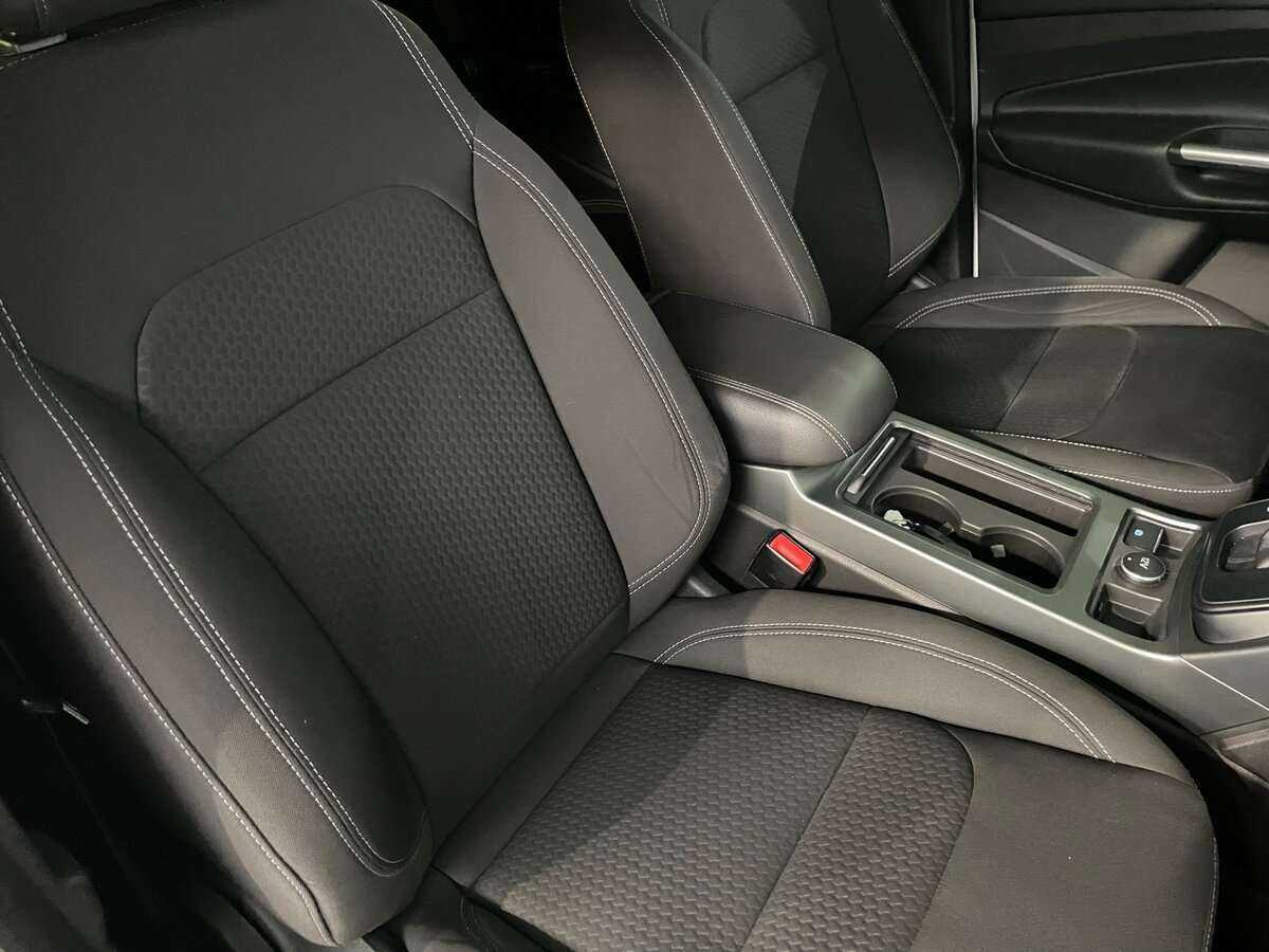 Купить Ford Kuga с пробегом. Фото: #20