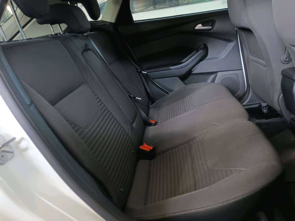 Купить Ford Focus с пробегом. Фото: #15