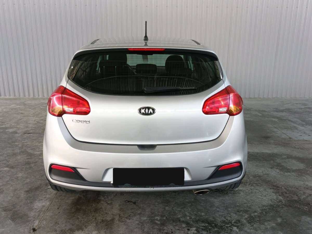 Купить Kia Ceed с пробегом. Фото: #5