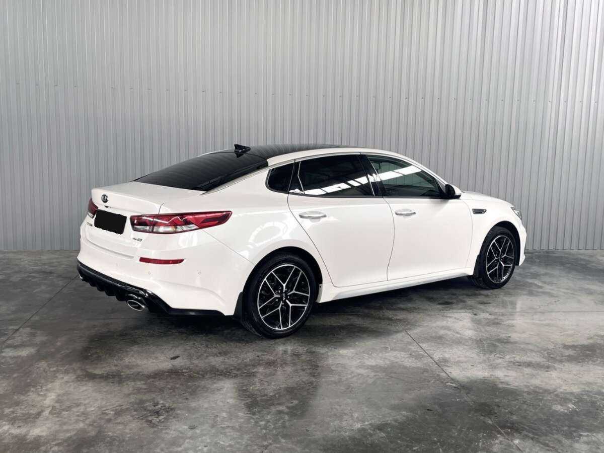 Купить Kia Optima с пробегом. Фото: #4
