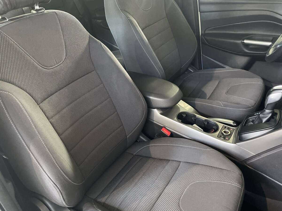 Купить Ford Kuga с пробегом. Фото: #17