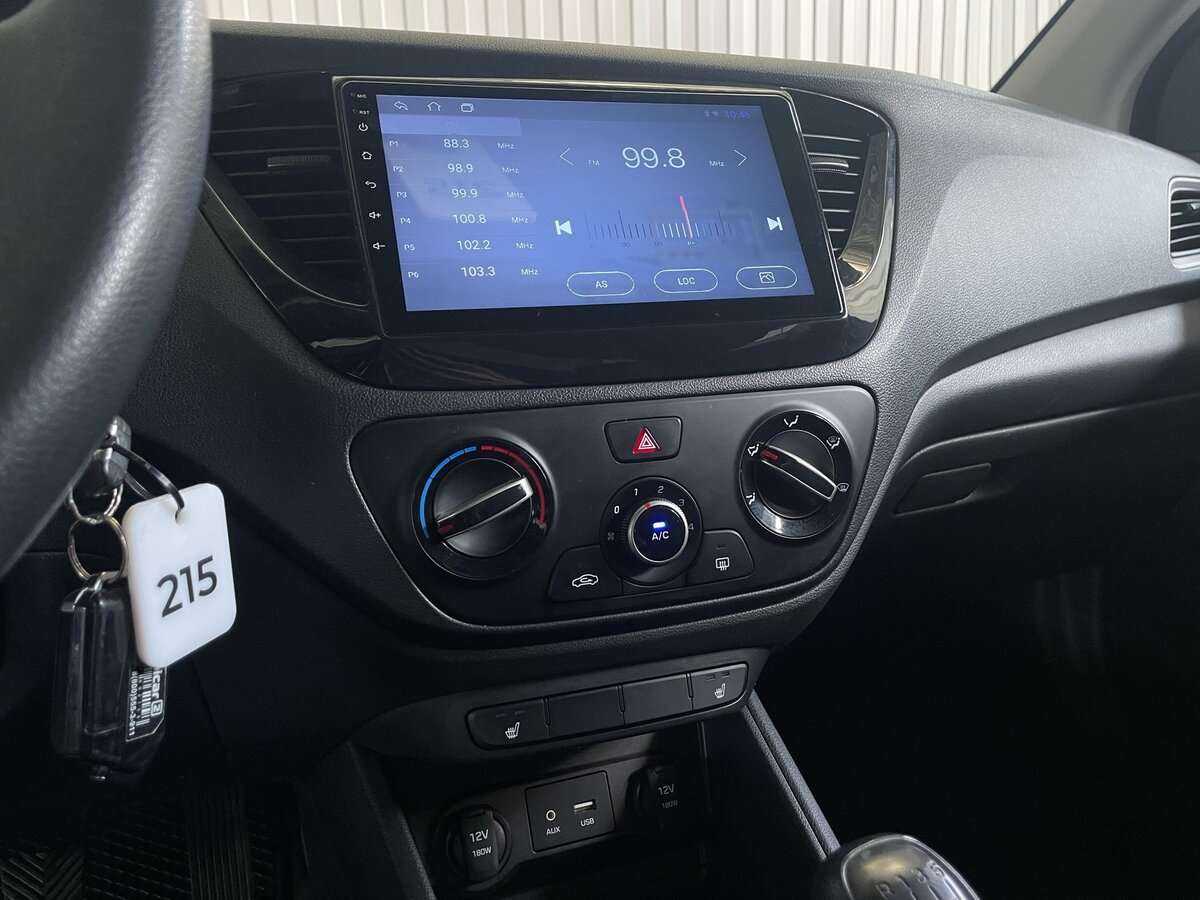 Купить Hyundai Solaris с пробегом. Фото: #13