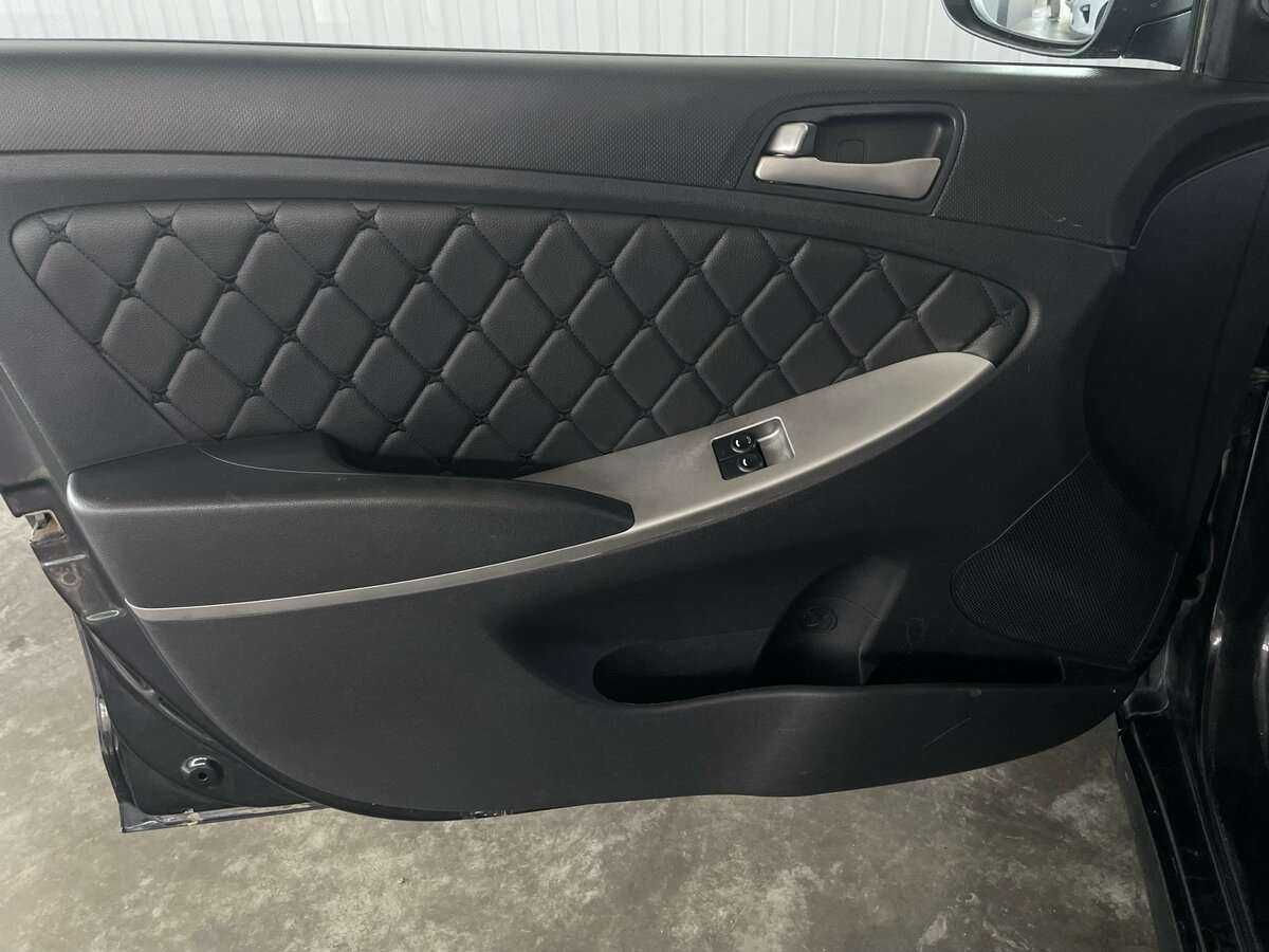 Купить Hyundai Solaris с пробегом. Фото: #16