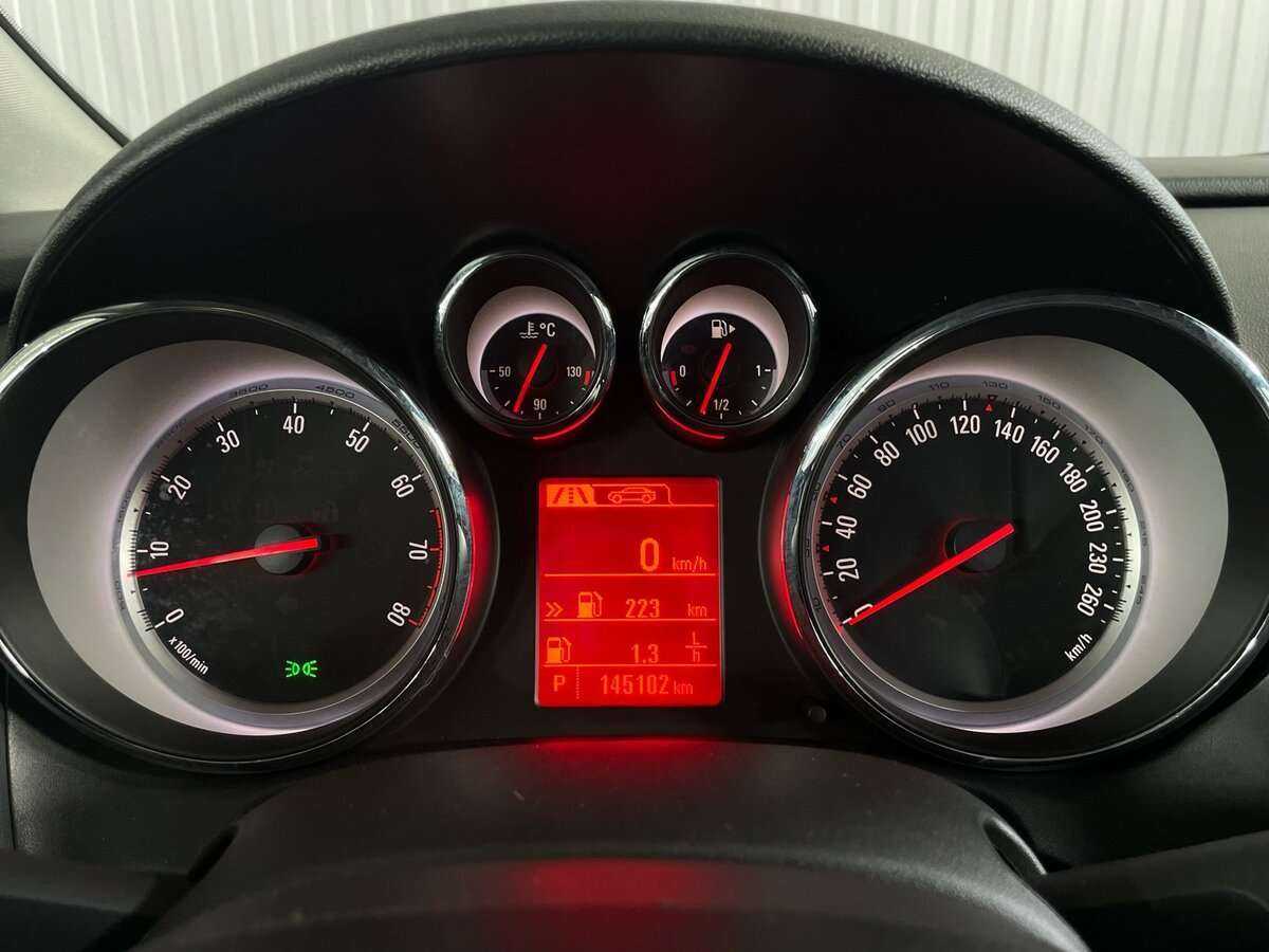 Купить Opel Astra с пробегом. Фото: #9