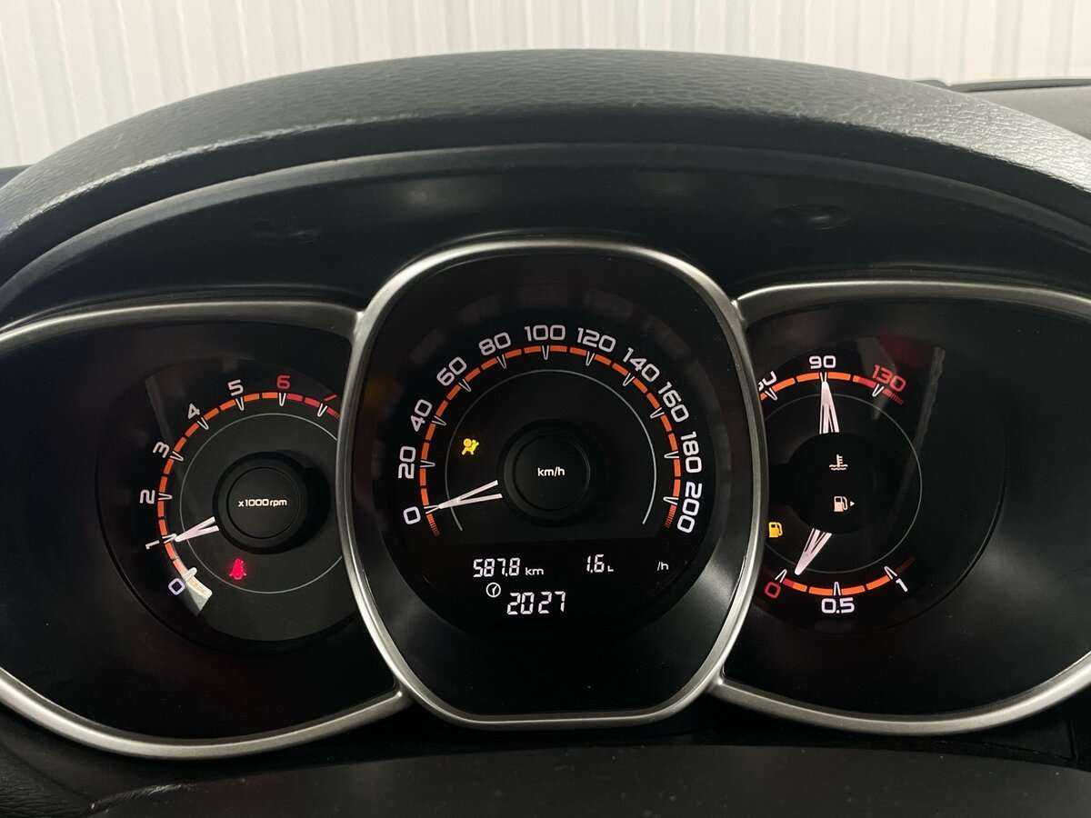 Купить Lada (ВАЗ) Vesta с пробегом. Фото: #12