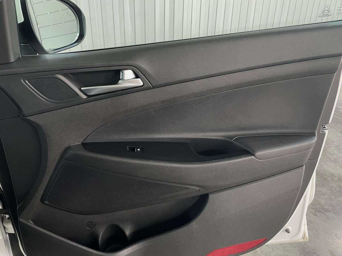 Купить Hyundai Tucson с пробегом. Фото: #23