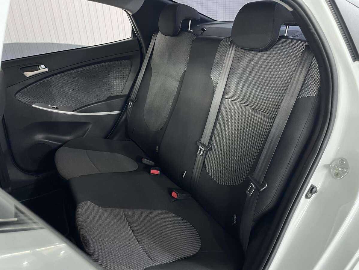 Купить Hyundai Solaris с пробегом. Фото: #13