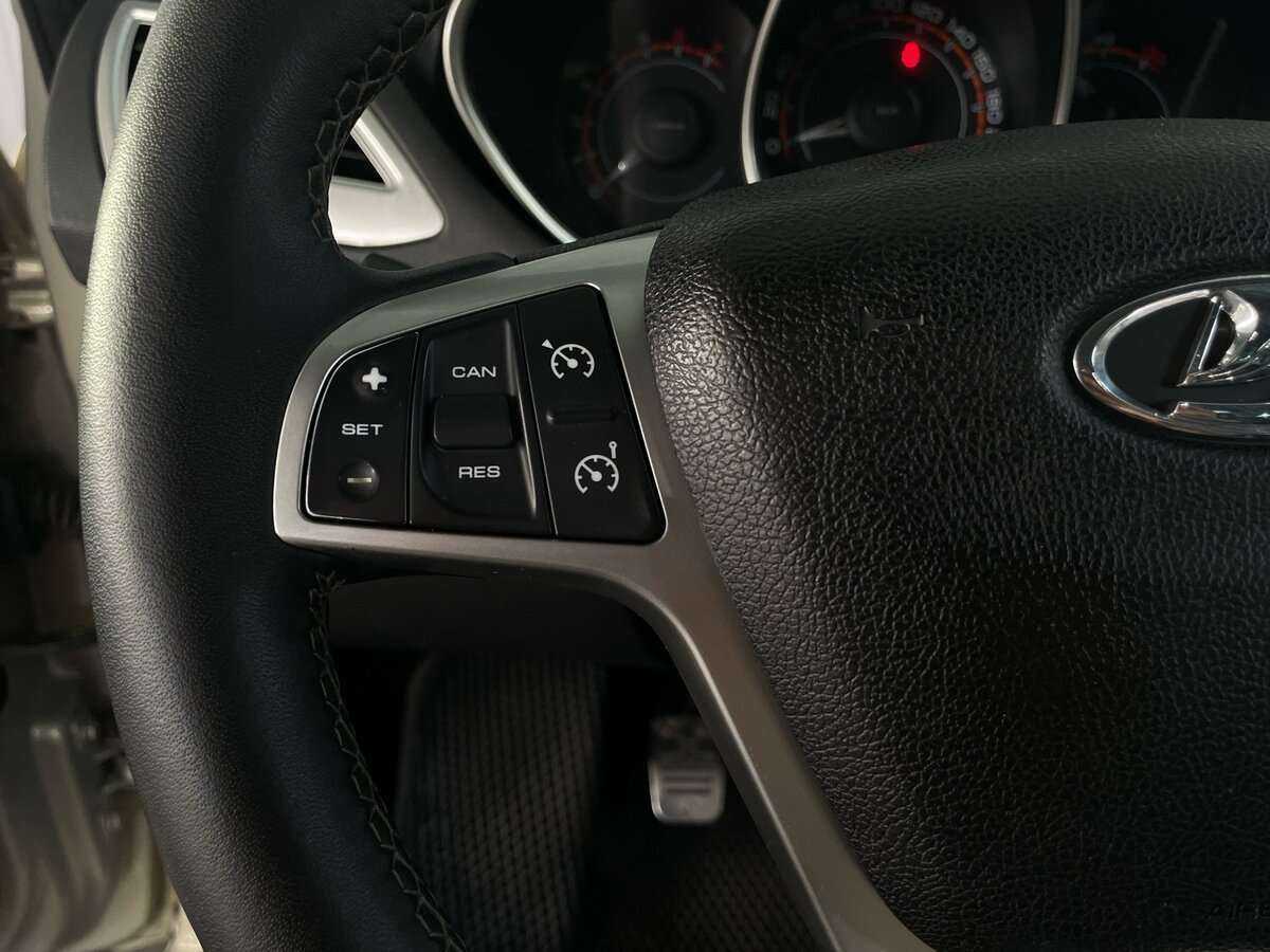 Купить Lada (ВАЗ) Vesta с пробегом. Фото: #11