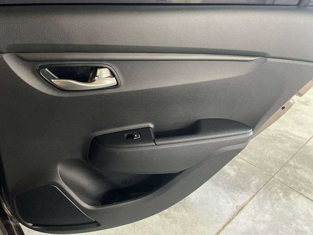 Купить Kia Rio с пробегом. Фото: #22