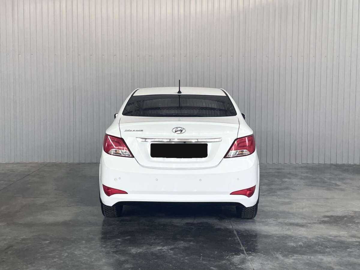 Купить Hyundai Solaris с пробегом. Фото: #5