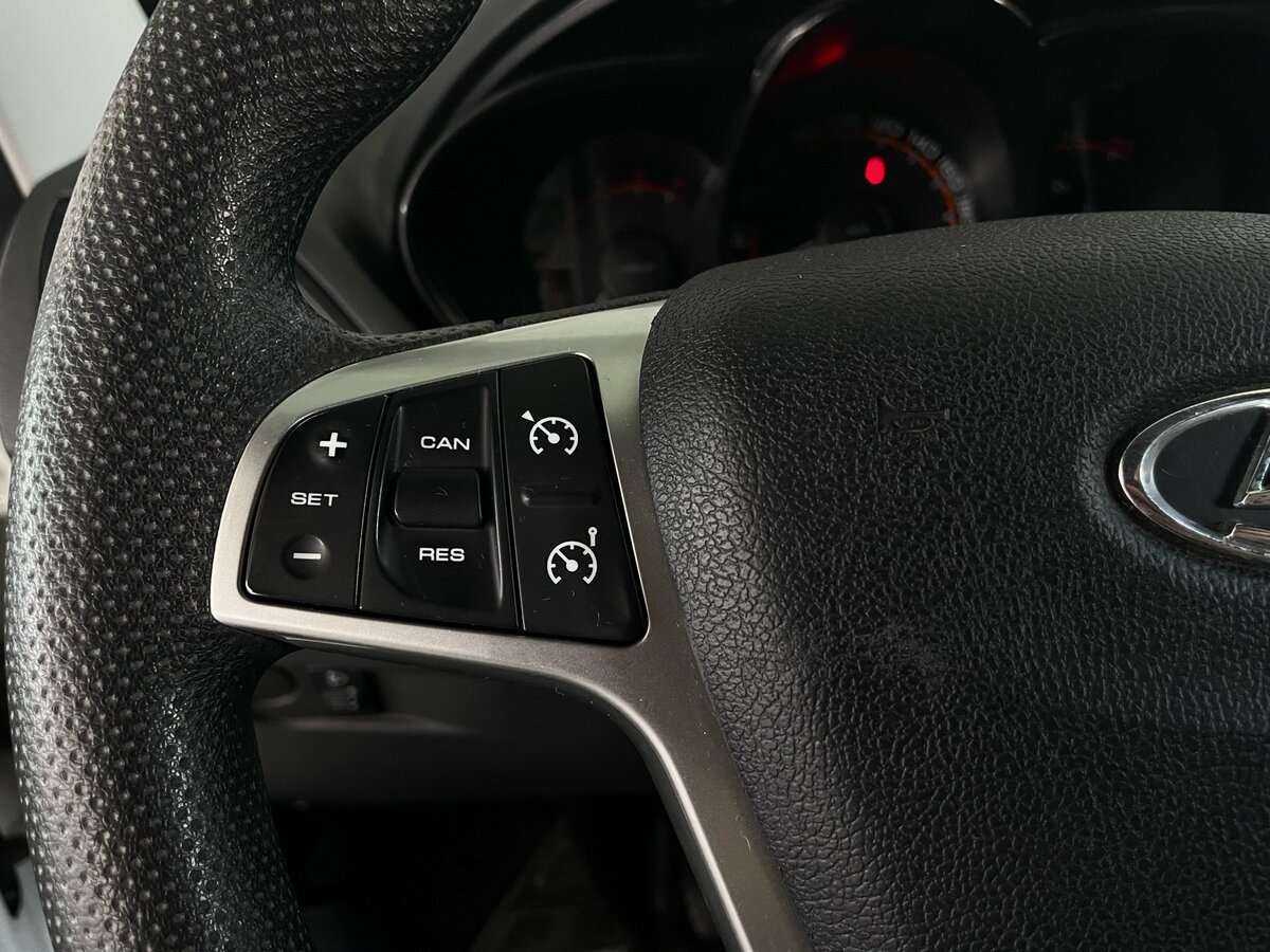 Купить Lada (ВАЗ) Vesta с пробегом. Фото: #10