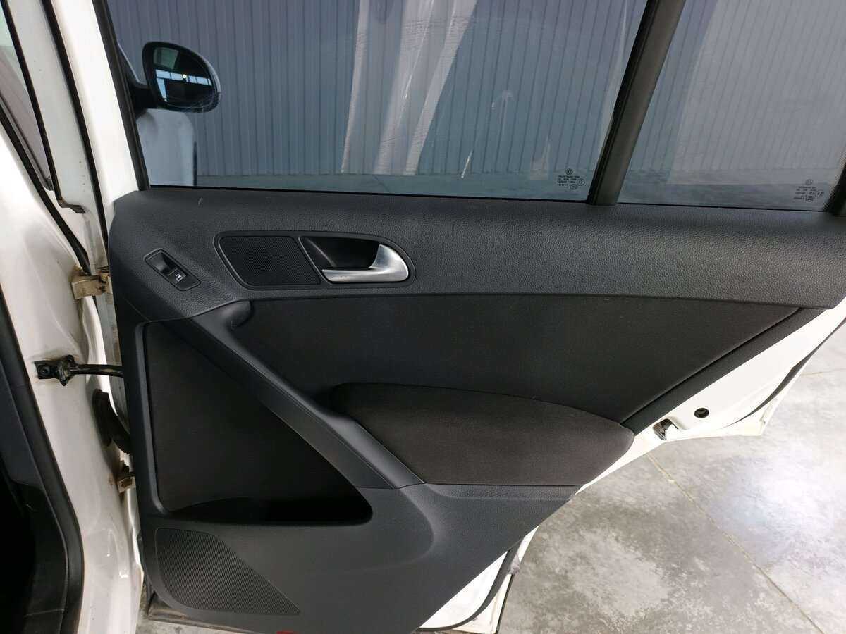 Купить Volkswagen Tiguan с пробегом. Фото: #19