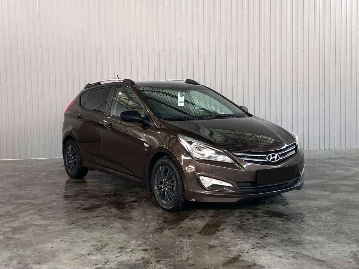 Купить Hyundai Solaris с пробегом. Фото: #2