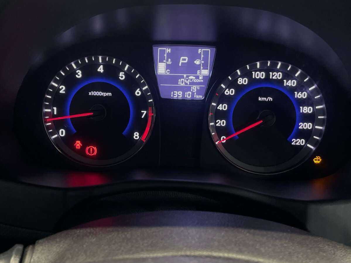 Купить Hyundai Solaris с пробегом. Фото: #13