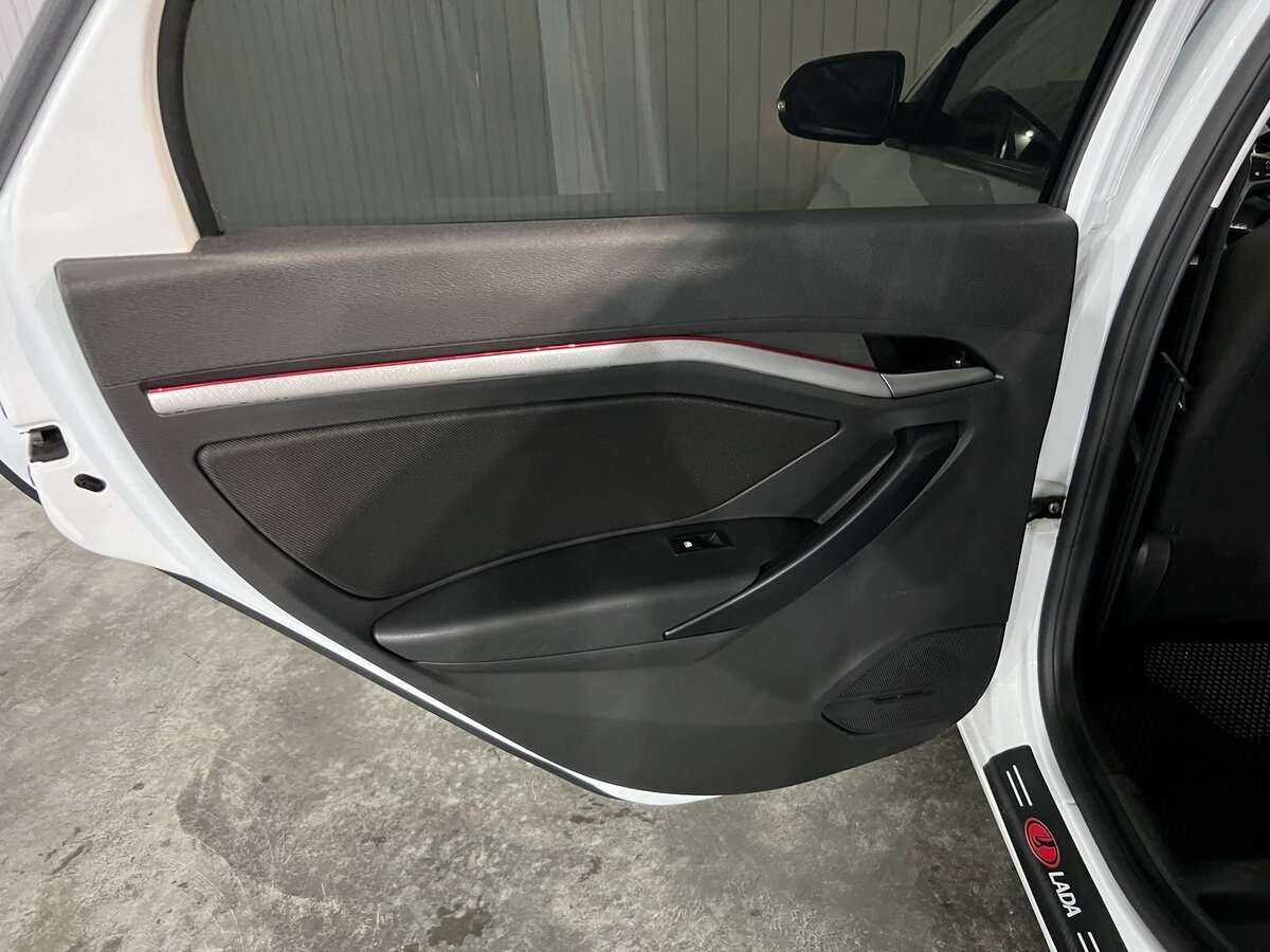 Купить Lada (ВАЗ) Vesta с пробегом. Фото: #15