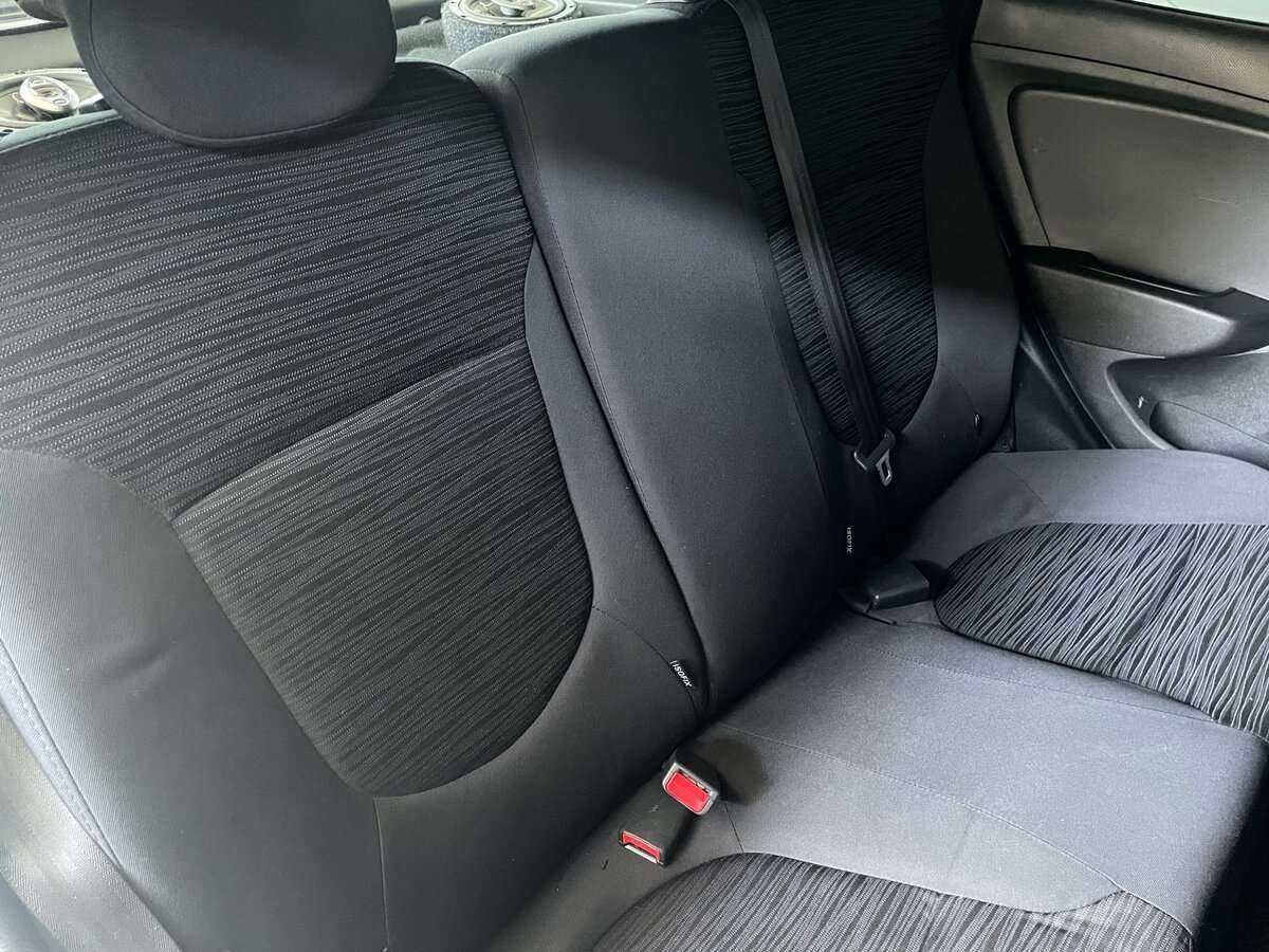 Купить Hyundai Solaris с пробегом. Фото: #17