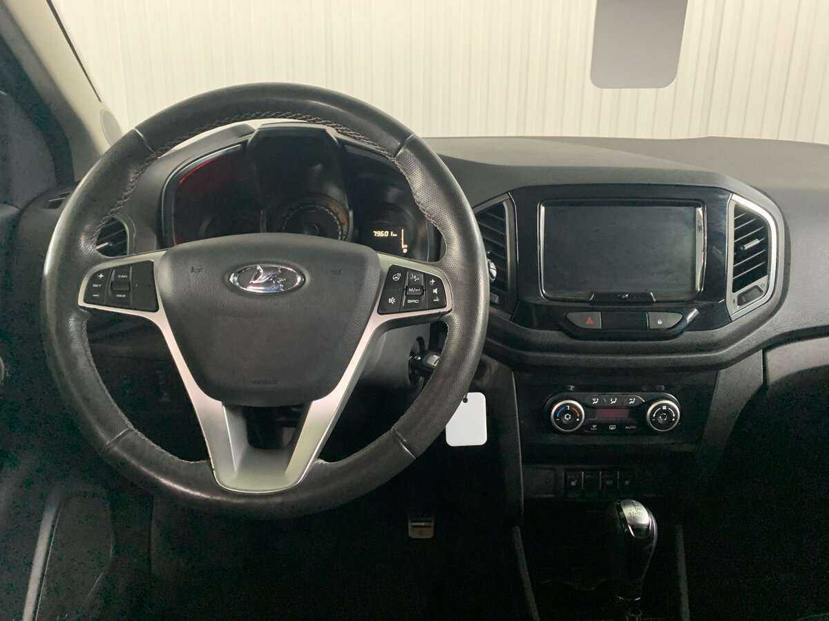 Купить Lada (ВАЗ) XRAY с пробегом. Фото: #9