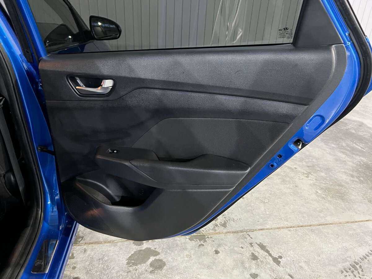 Купить Hyundai Solaris с пробегом. Фото: #17