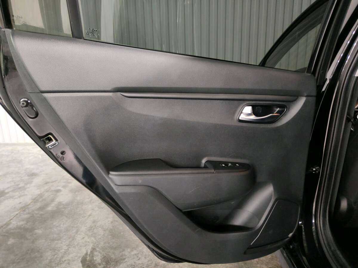 Купить Kia Rio с пробегом. Фото: #13