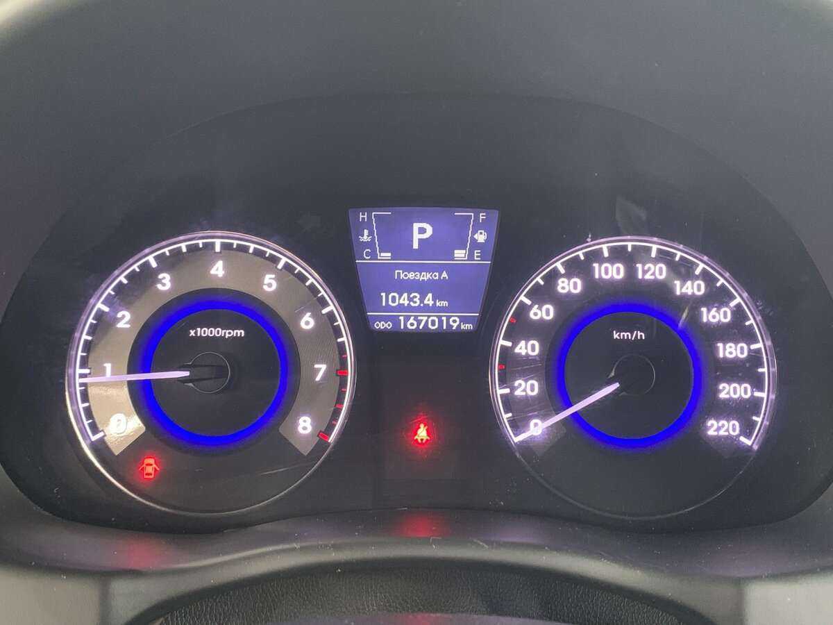 Купить Hyundai Solaris с пробегом. Фото: #13