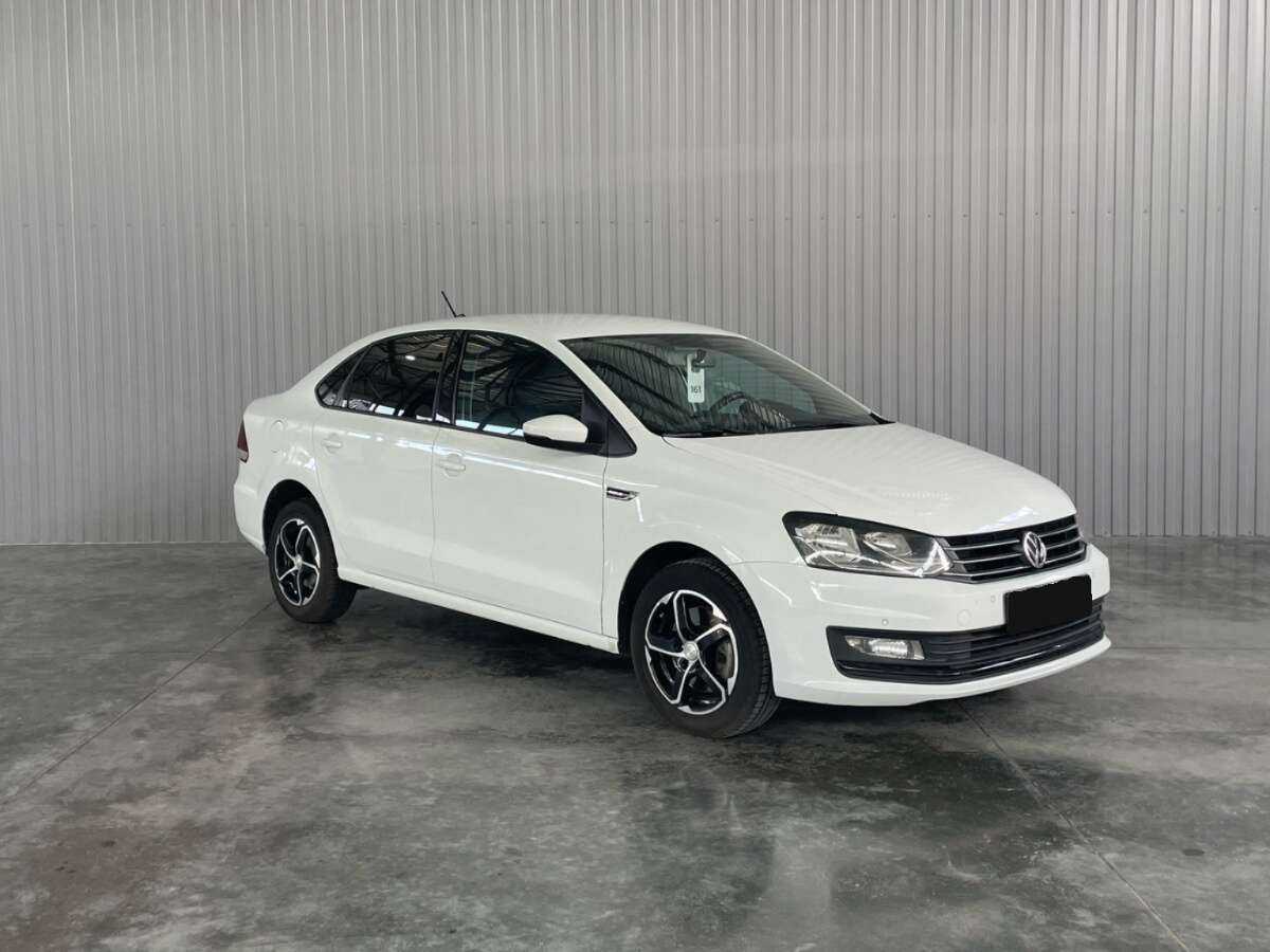 Купить Volkswagen Polo с пробегом. Фото: #2