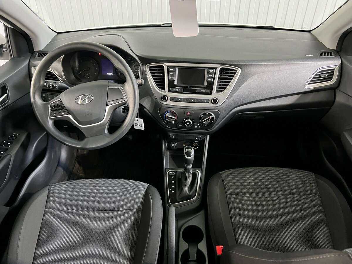 Купить Hyundai Solaris с пробегом. Фото: #8