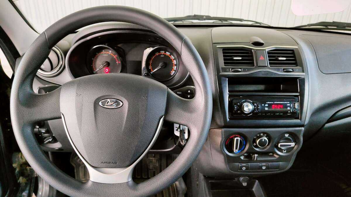 Купить Lada (ВАЗ) Granta с пробегом. Фото: #8