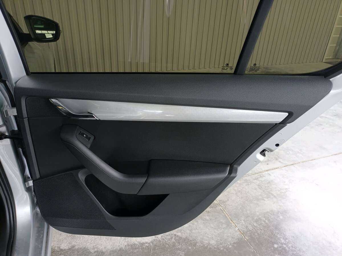 Купить Skoda Octavia с пробегом. Фото: #17