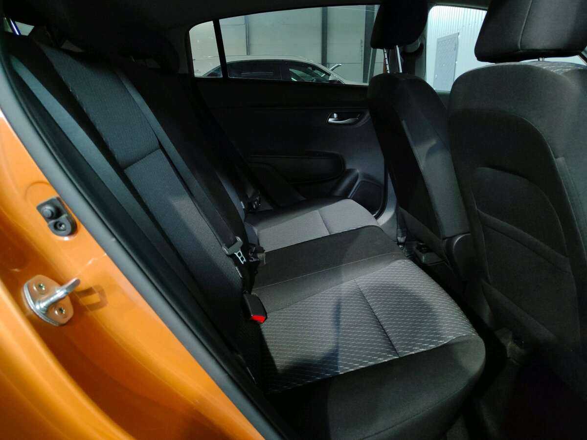 Купить Kia Rio с пробегом. Фото: #15