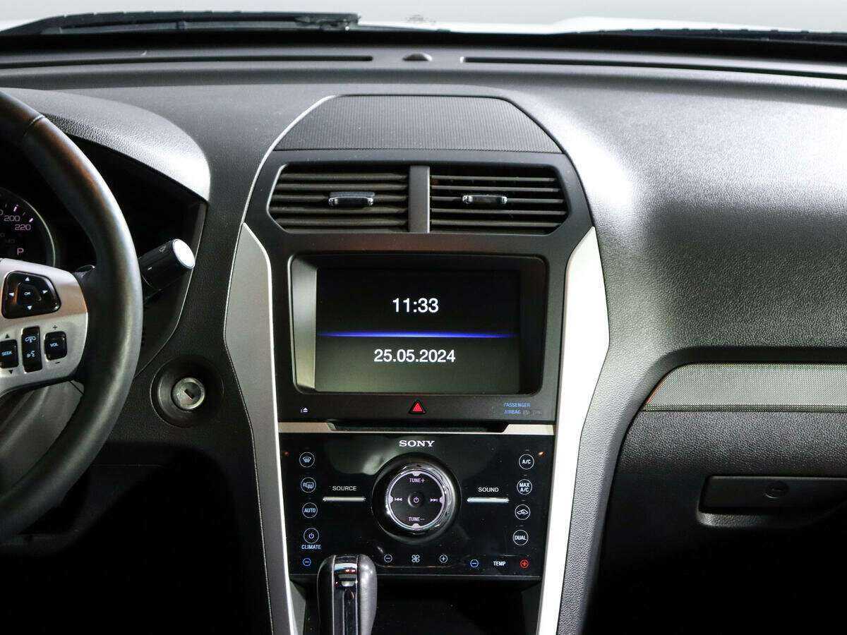 Купить Ford Explorer с пробегом. Фото: #13