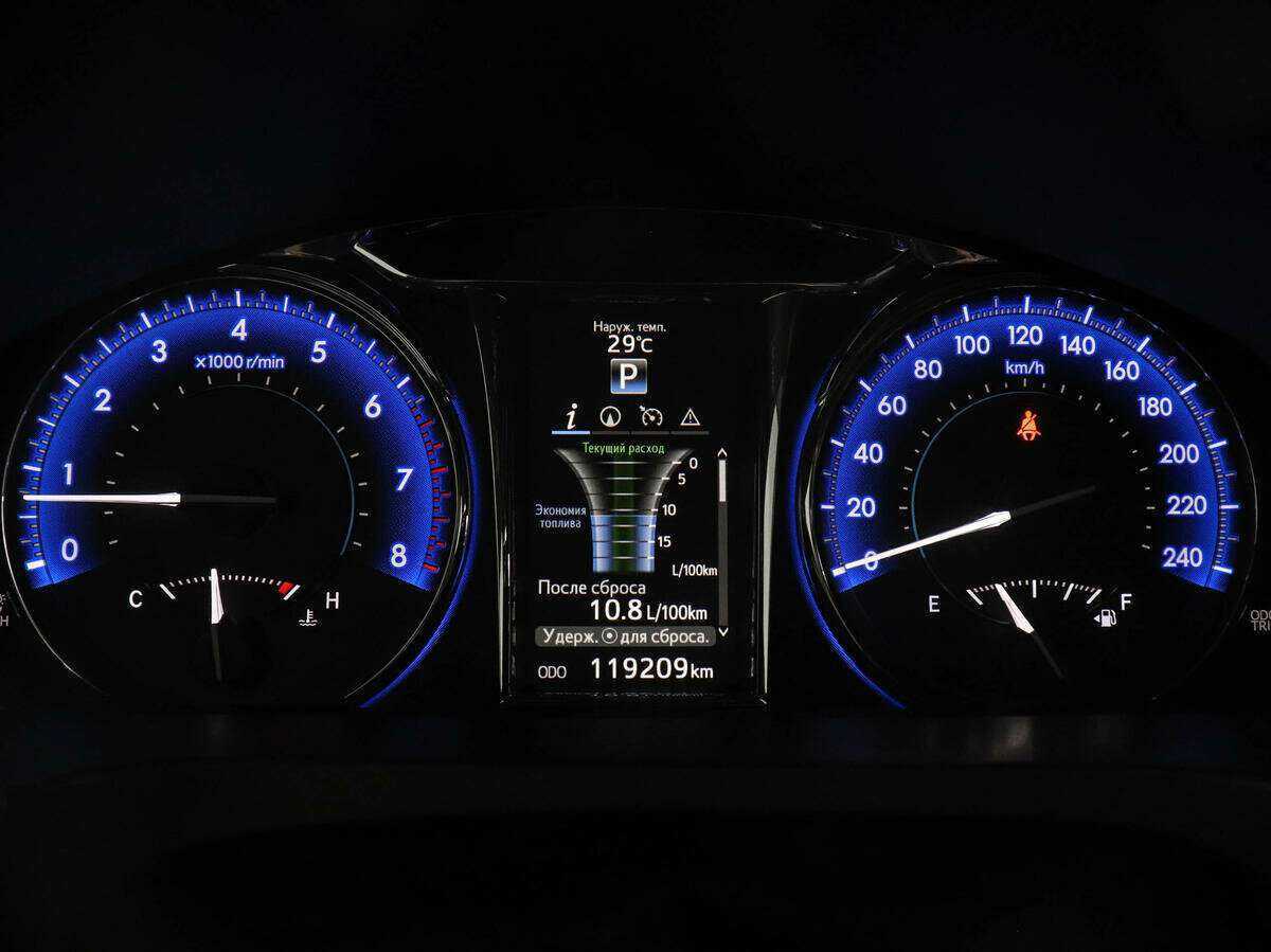 Купить Toyota Camry с пробегом. Фото: #10