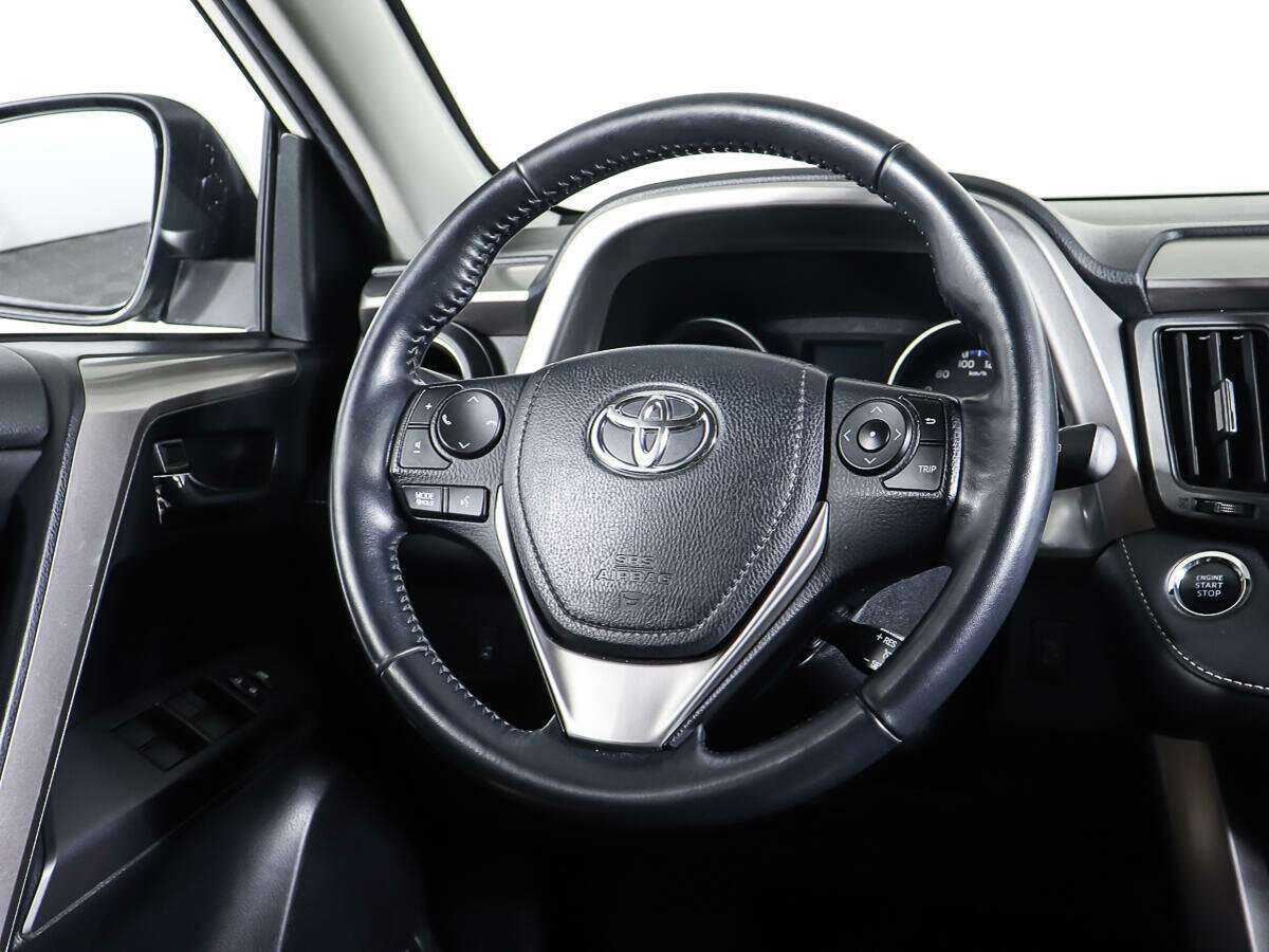 Купить Toyota RAV4 с пробегом. Фото: #14