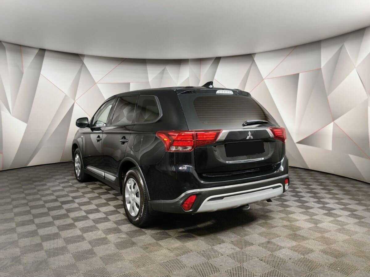 Купить Mitsubishi Outlander с пробегом. Фото: #3