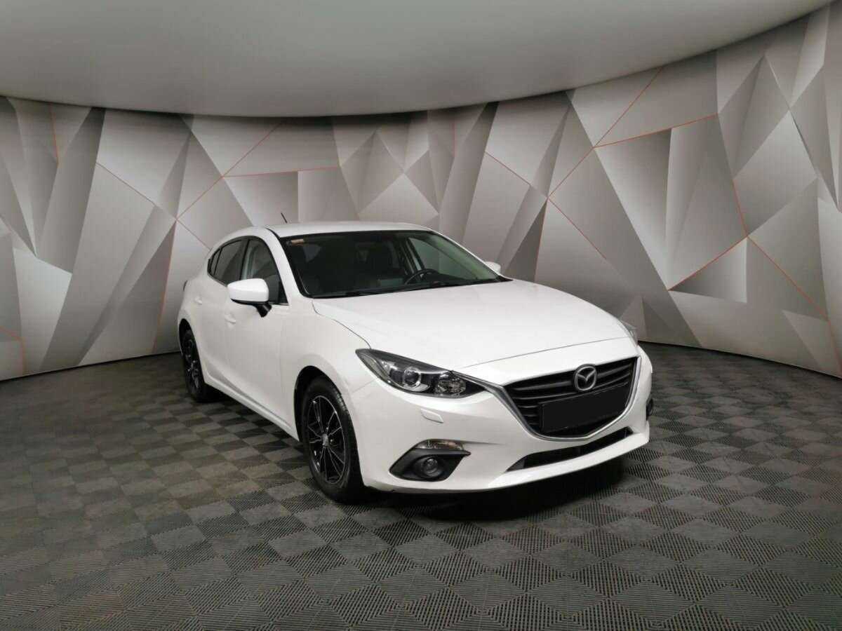 Купить Mazda 3 с пробегом. Фото: #2