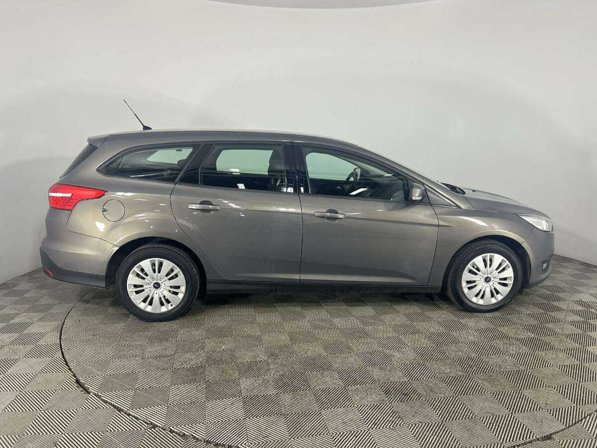 Купить Ford Focus с пробегом. Фото: #3