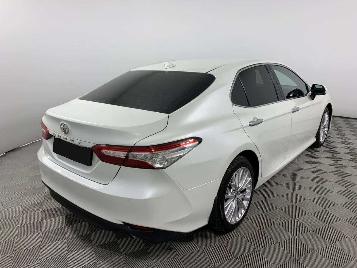 Купить Toyota Camry с пробегом. Фото: #4